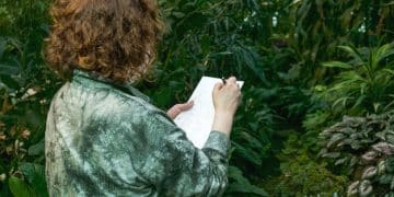 Identifying Invasive Plant Species: A Homeowner's Guide to Protecting US Wildlife - Cover Image