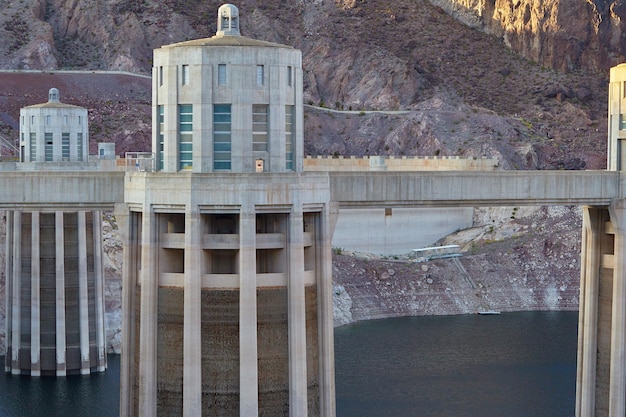 A photo of a modern hydroelectric power plant and dam system that is operational.