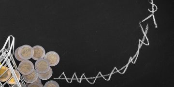 Financial Impact: Maximizing Profits in a High-Inflation Environment - Cover Image