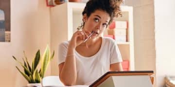College Application Essays: Avoid These Mistakes to Win Scholarships - Cover Image